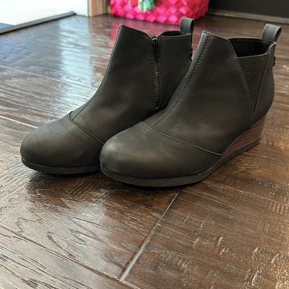 Girls black booties - Picture 3 of 5